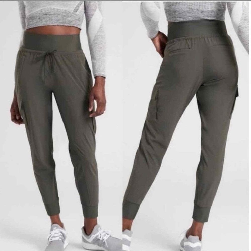 Athleta Chelsea Cargo Jogger Pants Olive Green Stretch Utility Tapered Women’s 0